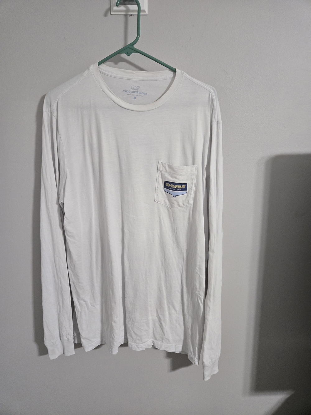 Vineyard Vines White Long-Sleeve Pocket Tee with Blue Patch